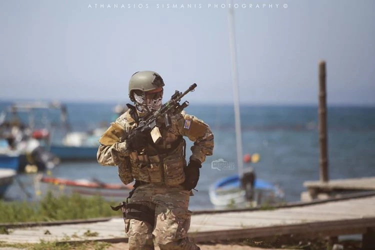 «Να αναλάβει ο Στρατός της διακυβέρνηση της χώρας» – «Διαδικασίες προβλέπονται από το Σύνταγμα σε σχετικά άρθρα»  – Πανικός στο πολιτικό σύστημα της χώρας